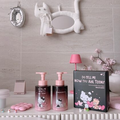 HETRAS x HELLO KITTY Hand Wash 515 ml เซ็ต 2 ขวด ลิมิเต็ด